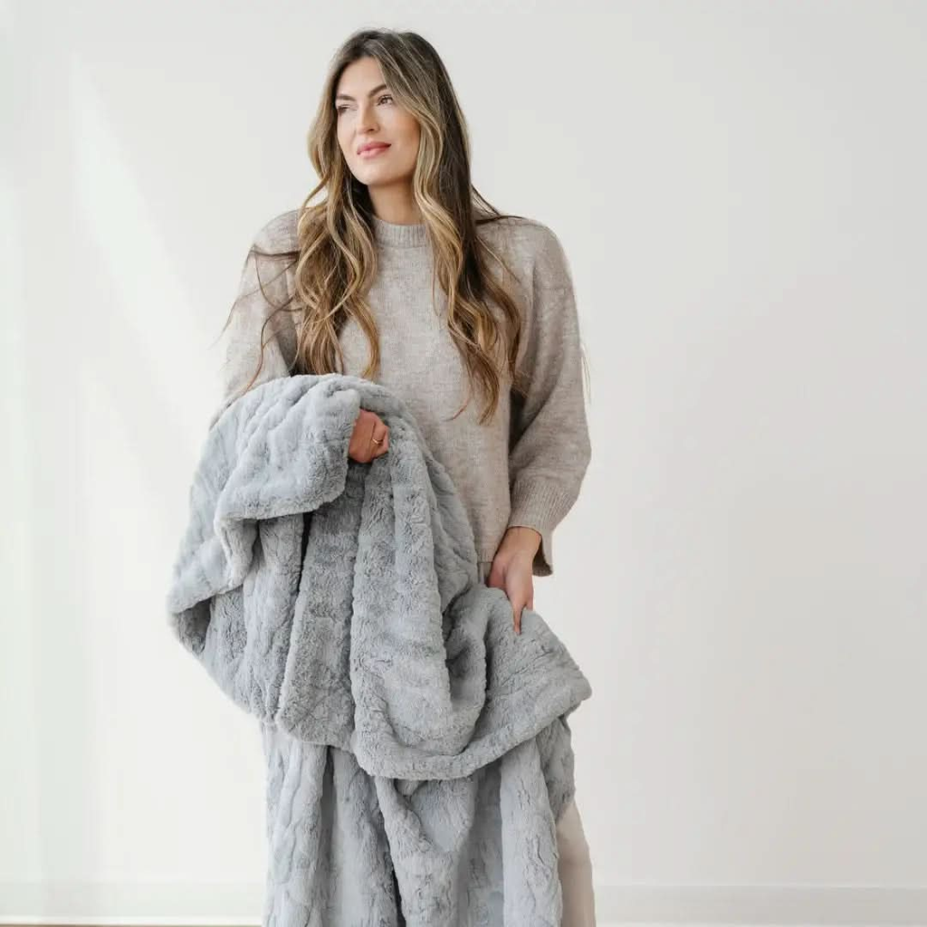 PATTERNED FAUX FUR XL THROW BLANKETS - SwagglyLife Home & Fashion