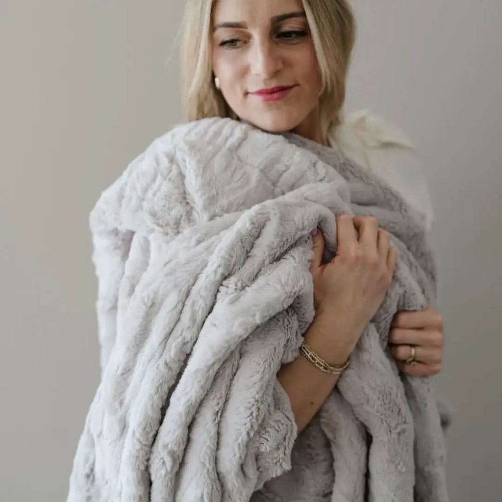 PATTERNED FAUX FUR XL THROW BLANKETS - SwagglyLife Home & Fashion