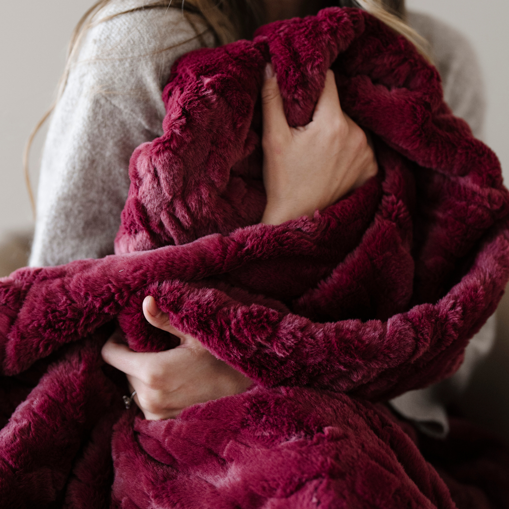 PATTERNED FAUX FUR XL THROW BLANKETS in - photo