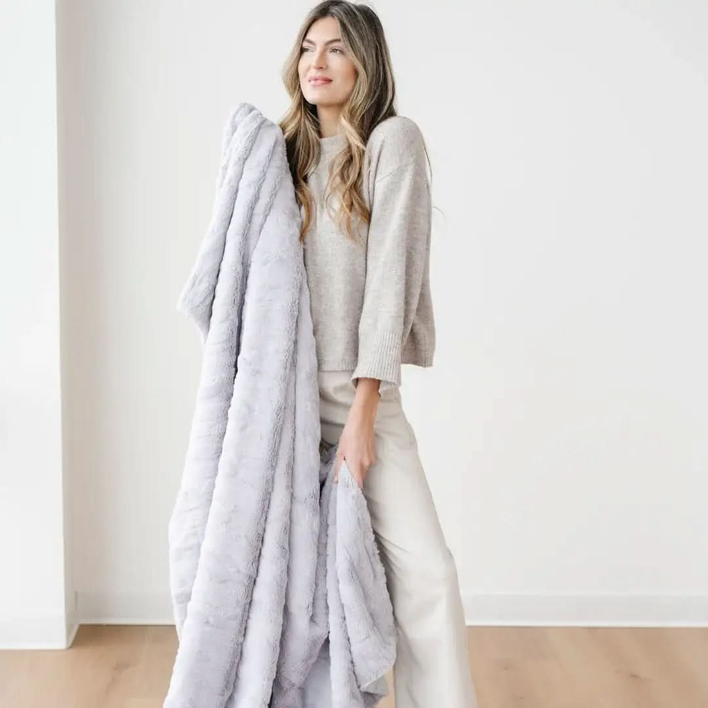 PATTERNED FAUX FUR XL THROW BLANKETS - SwagglyLife Home & Fashion