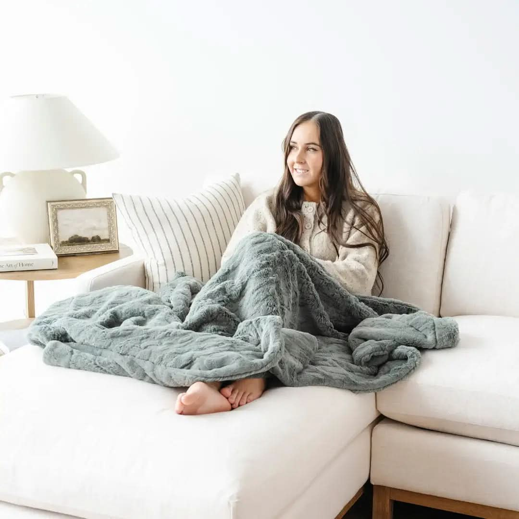 Saranoni Patterned Faux Fur Throw Blankets - SwagglyLife Home & Fashion