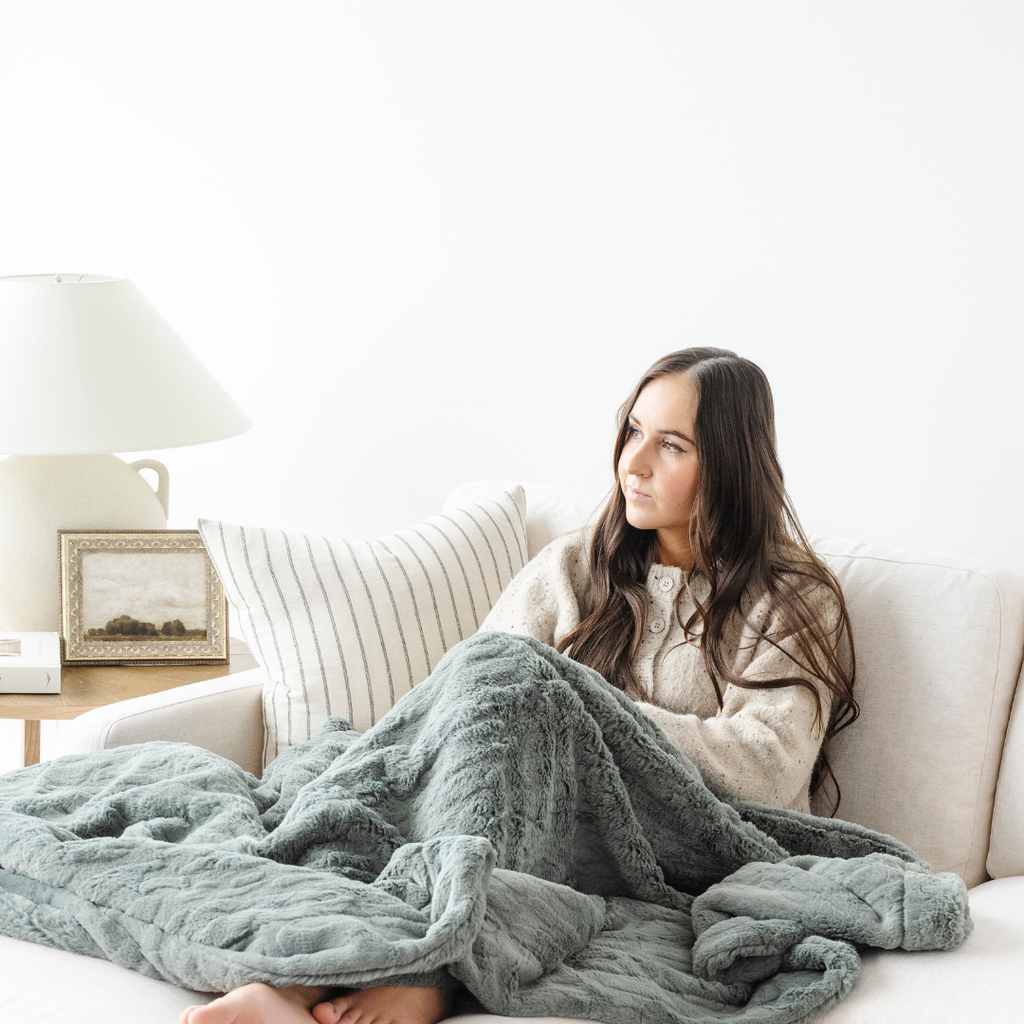 PATTERNED FAUX FUR XL THROW BLANKETS in - photo
