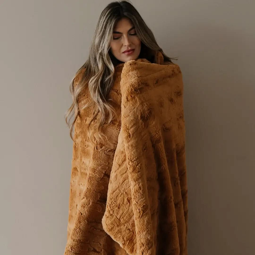 Saranoni Patterned Faux Fur Throw Blankets - SwagglyLife Home & Fashion