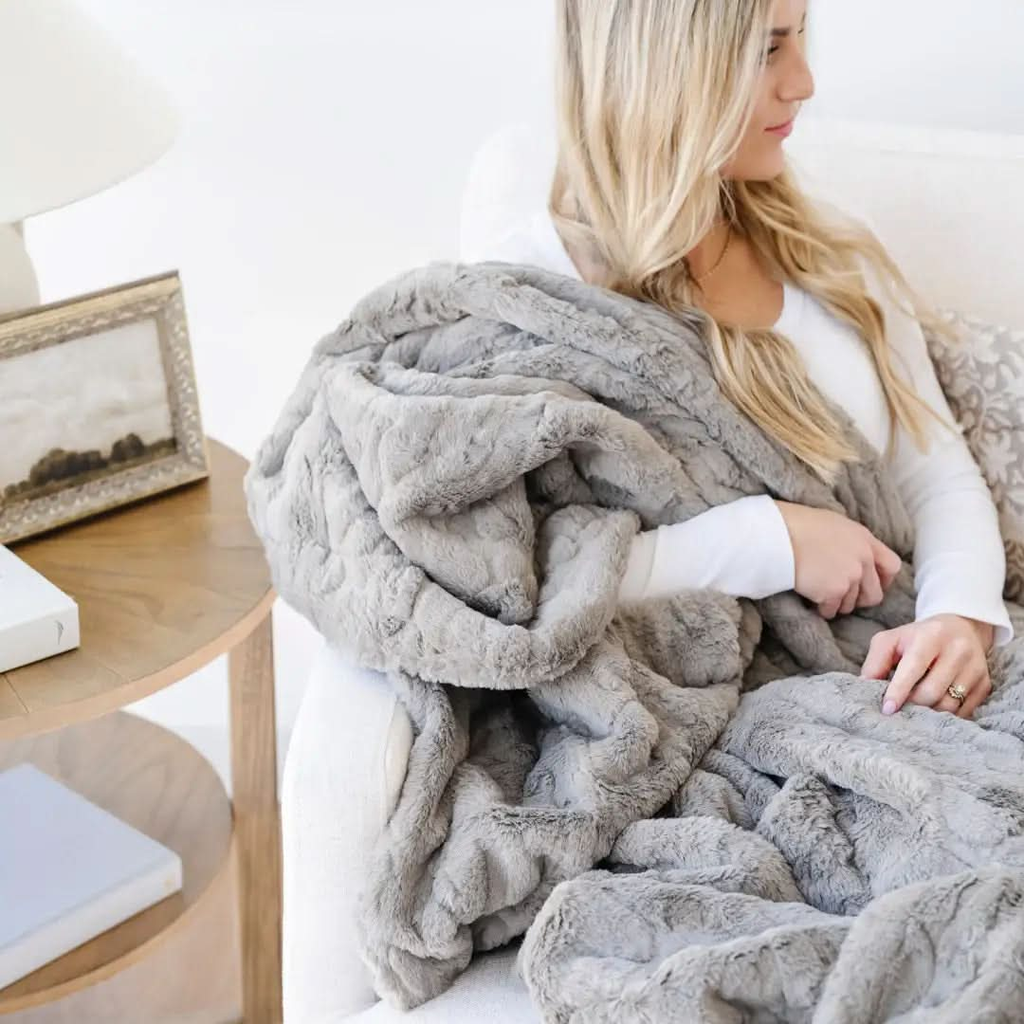 Saranoni Patterned Faux Fur Throw Blankets - SwagglyLife Home & Fashion