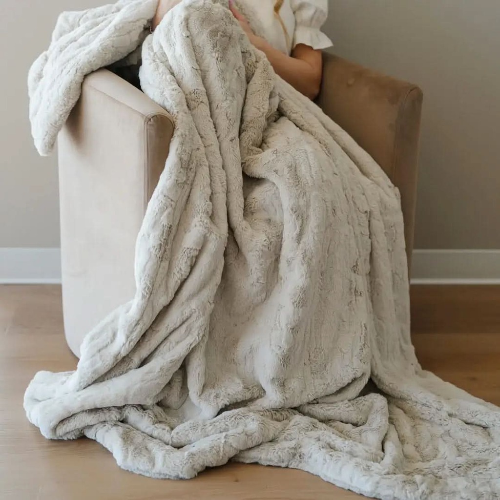PATTERNED FAUX FUR XL THROW BLANKETS - SwagglyLife Home & Fashion