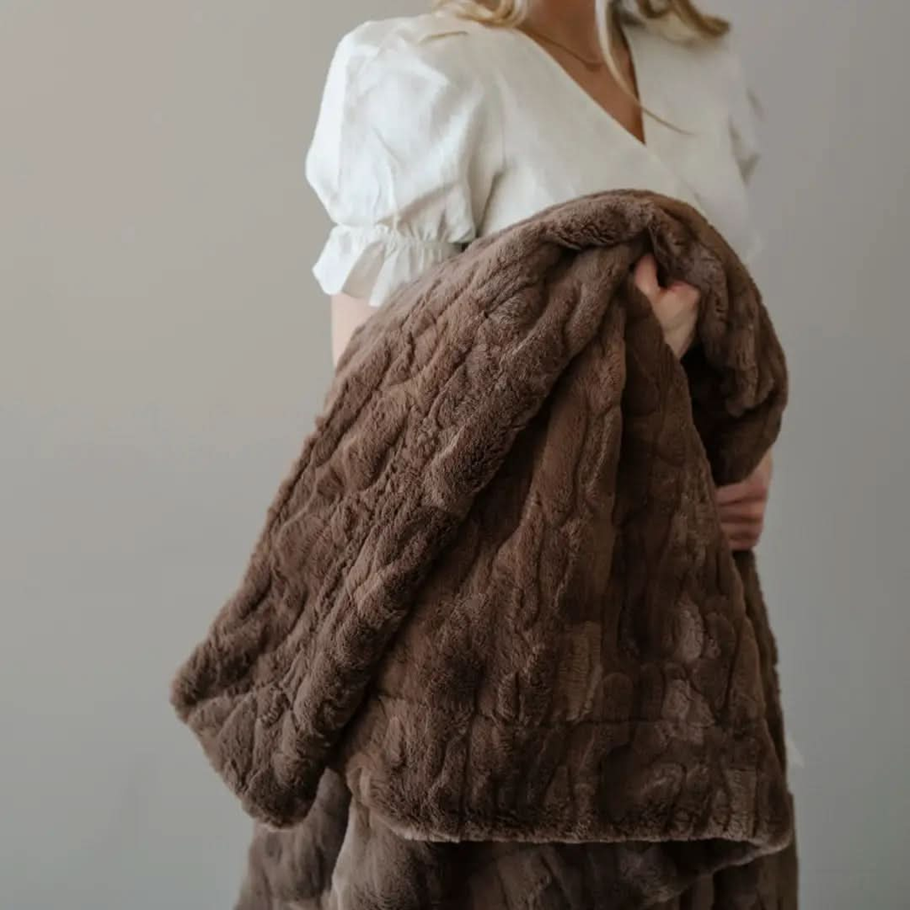Saranoni Patterned Faux Fur Throw Blankets - SwagglyLife Home & Fashion