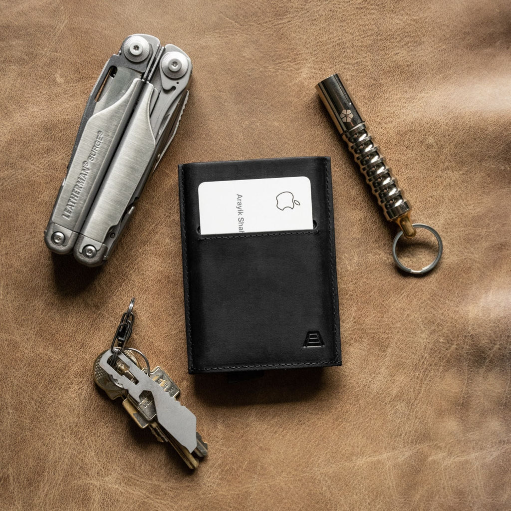 Andar The Pilot in - Wallets photo