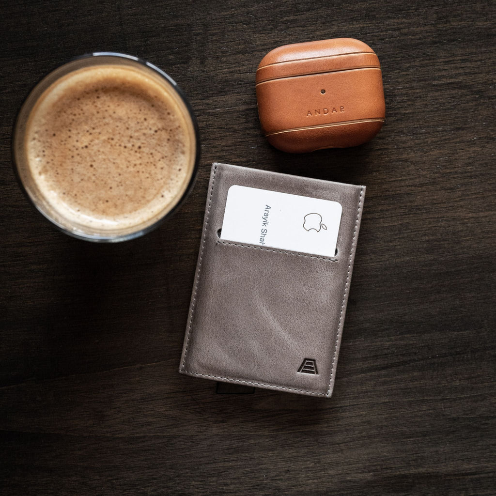 Andar The Pilot in - Wallets photo