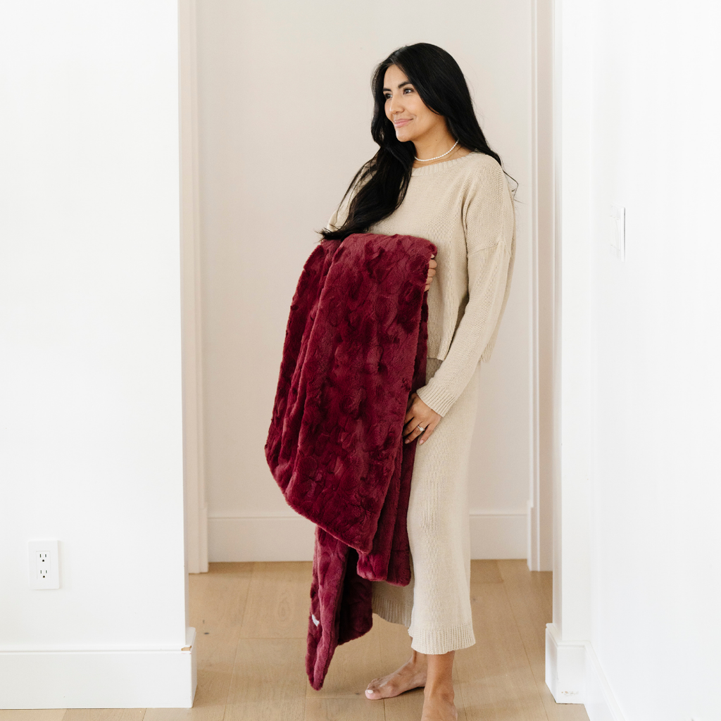 PATTERNED FAUX FUR XL THROW BLANKETS in - photo