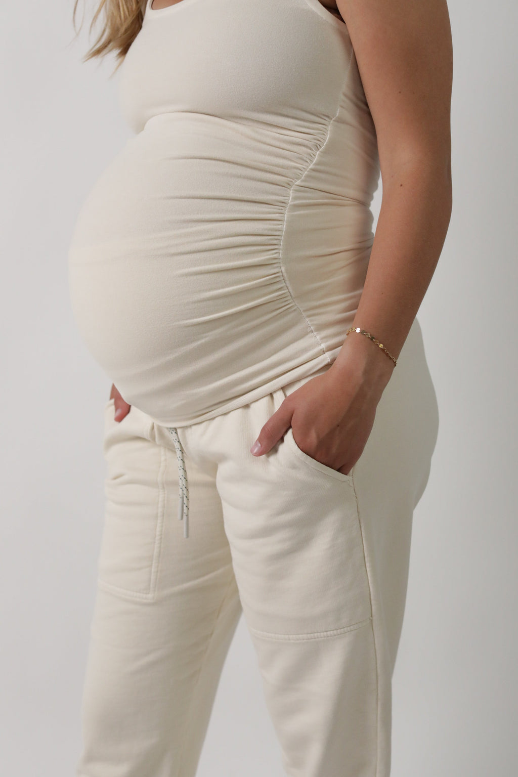 ELLE || ORGANIC COTTON MATERNITY JOGGER in - photo