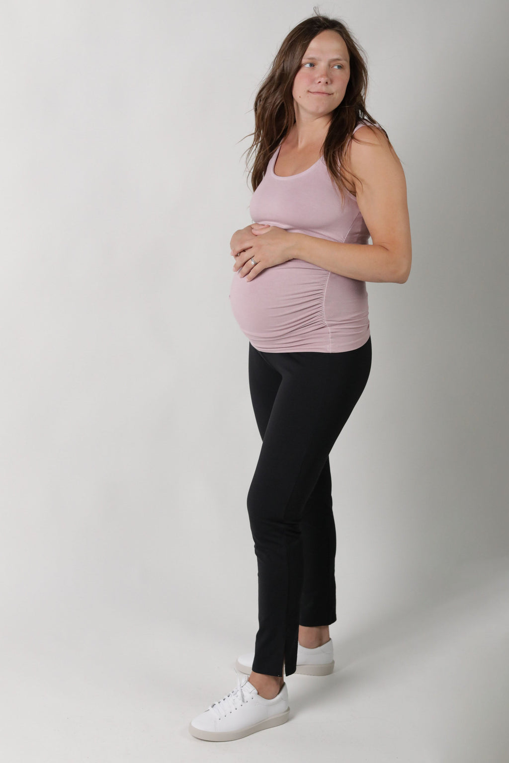 FRANKIE || SCOOP NECK MATERNITY TANK in - photo
