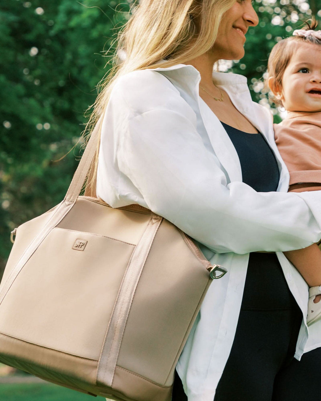 Freshly Picked Aspen Seoul Diaper Bag Tote in - Seoul Tote photo