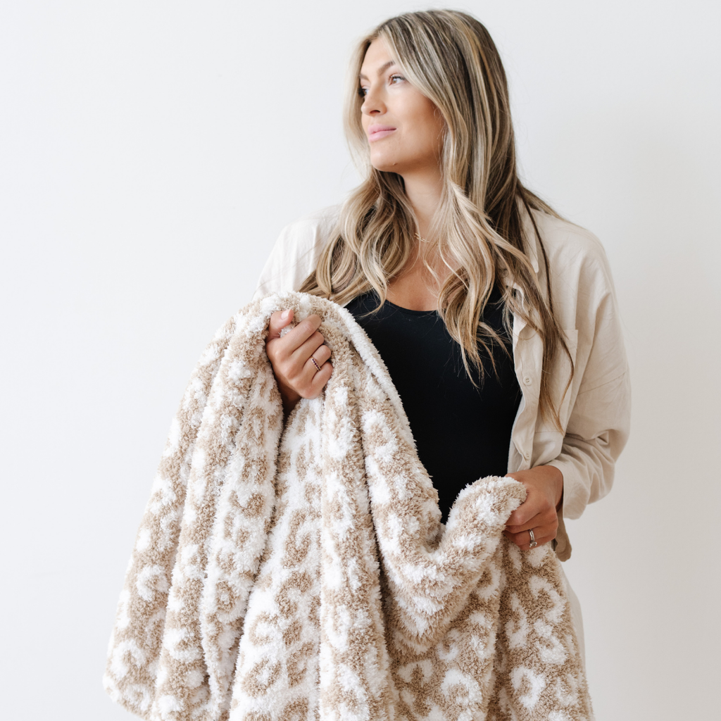 DOUBLE-LAYER BAMBONI® THROW BLANKETS in - photo
