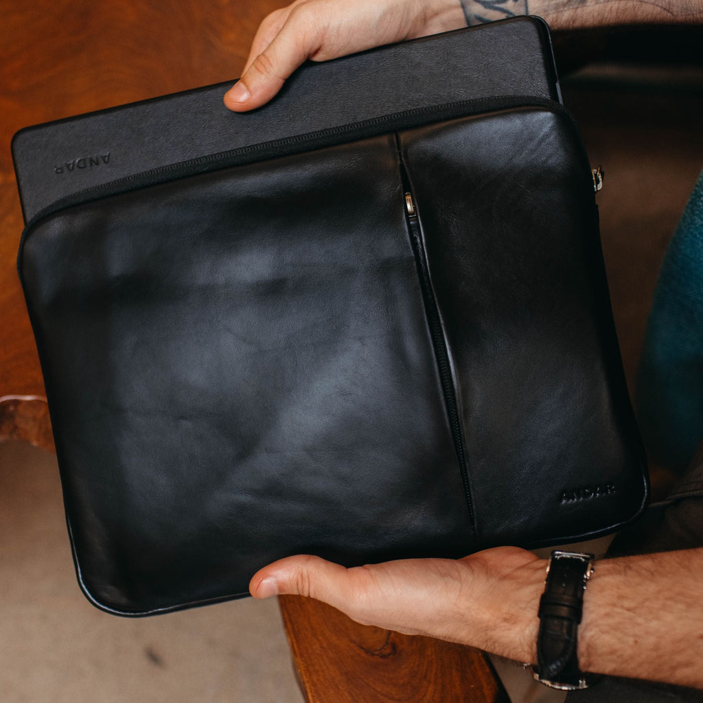 Andar The Chase in - Cases photo