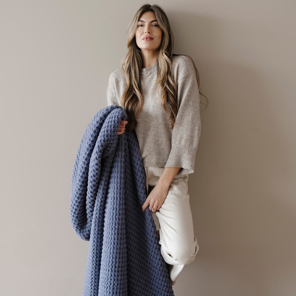 Saranoni Waffle Knit XL Throw Blankets in Oxford - photo
