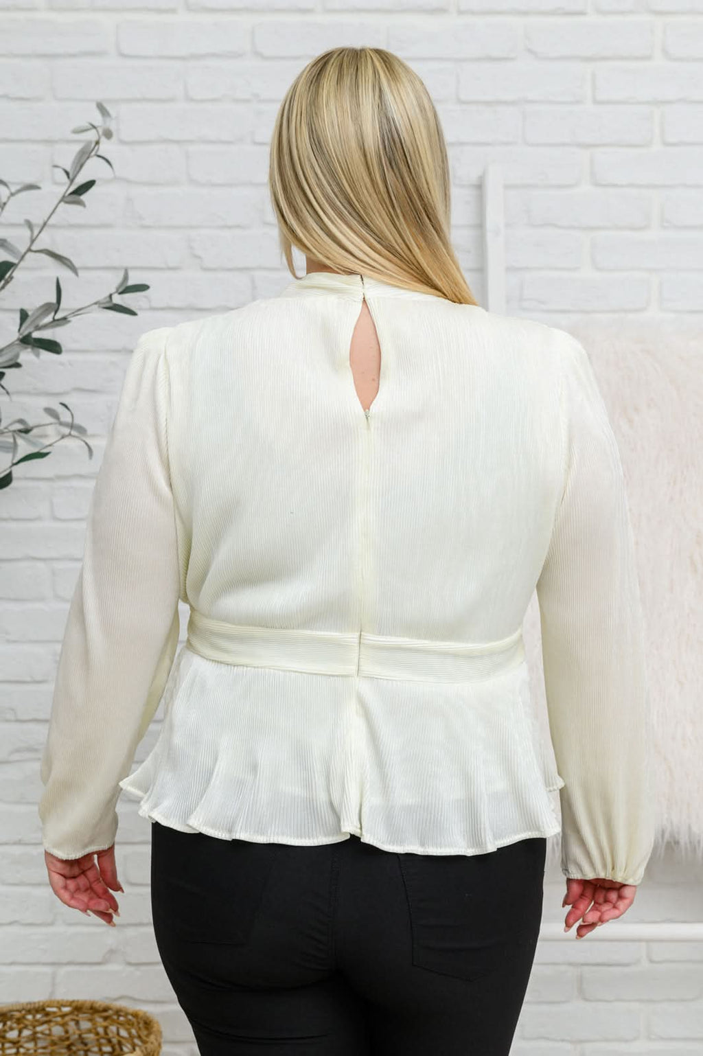 Xanidu Long Sleeve V Neck Blouse in White in - Womens photo