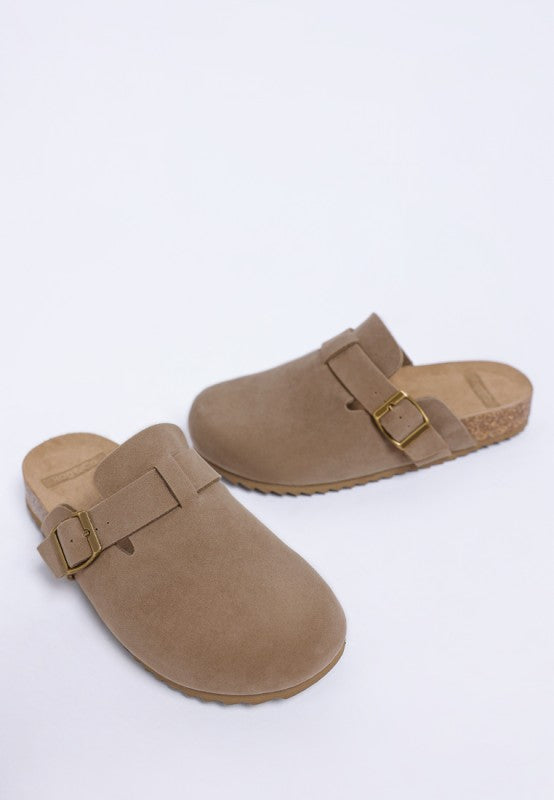 Ratiha Buckle Accent Slip-On Footbed Mules in - photo