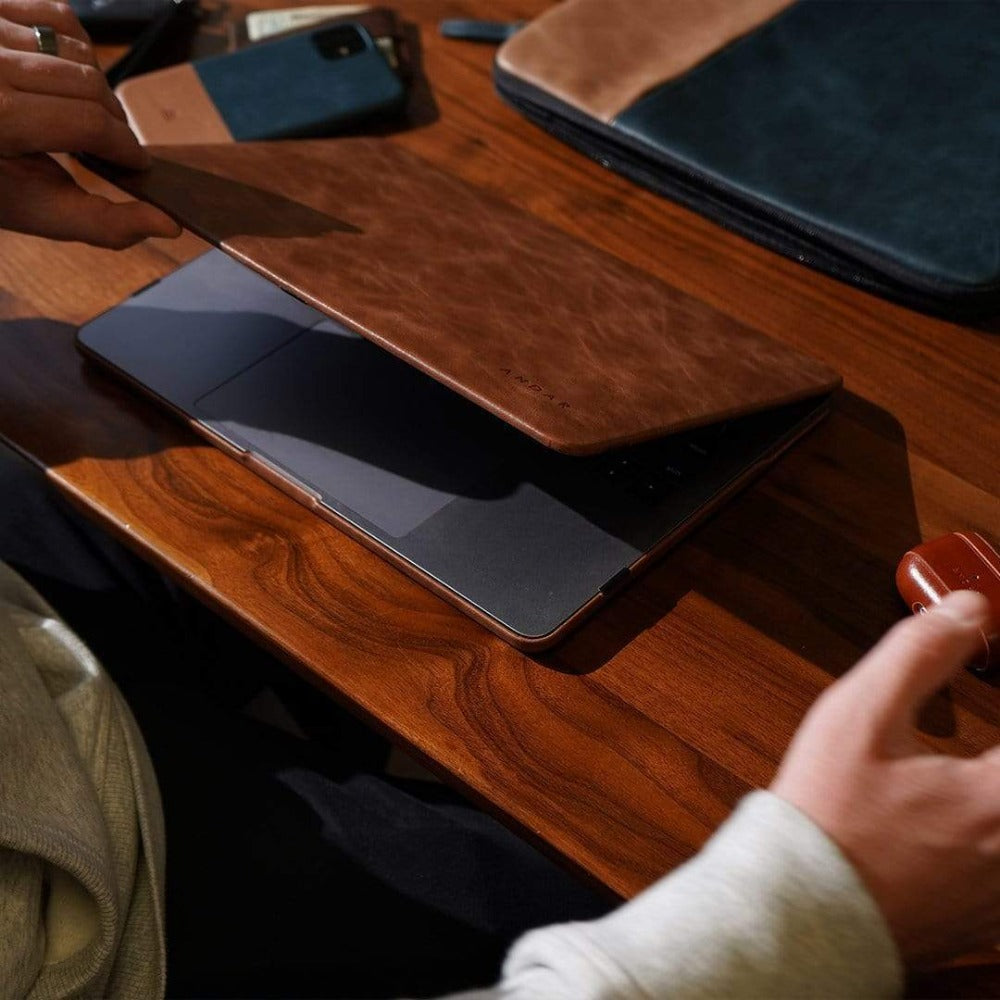 The Helm in - Cases photo