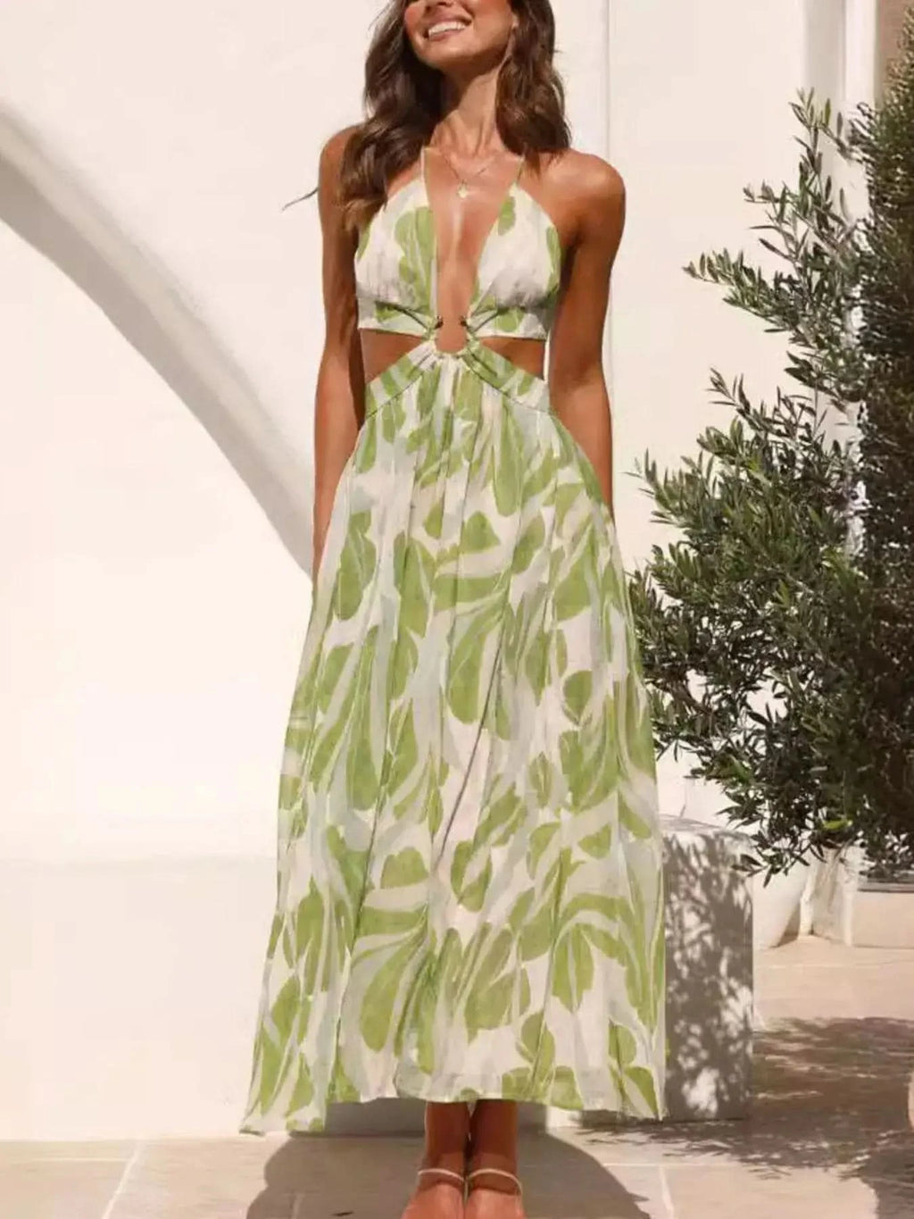 Tropical Print Backless Maxi Sleeveless Dress in - photo