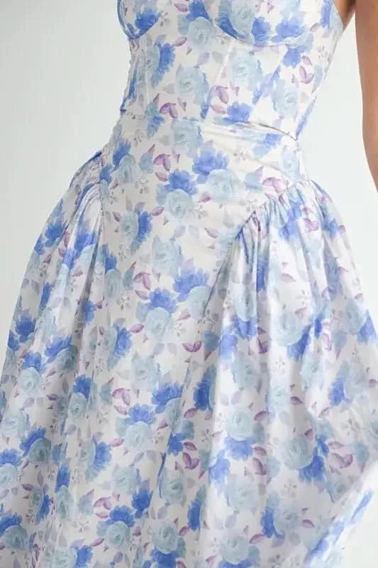 MABLE Sweetheart Neckline Floral Printed Midi Dress in - photo