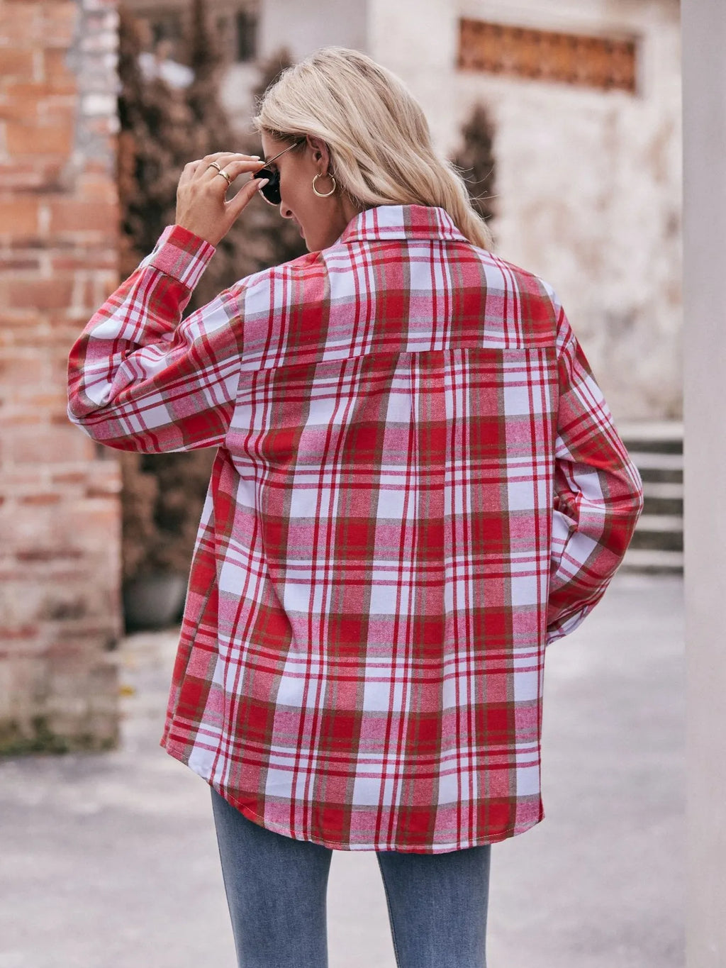 Plaid Button-Down Long Sleeve Shirt in - photo