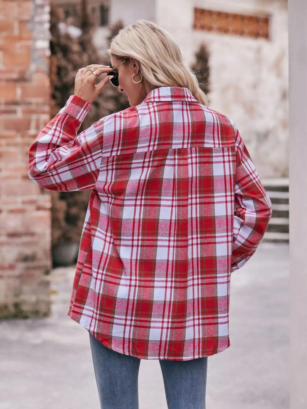 Plaid Button-Down Long Sleeve Shirt in - photo