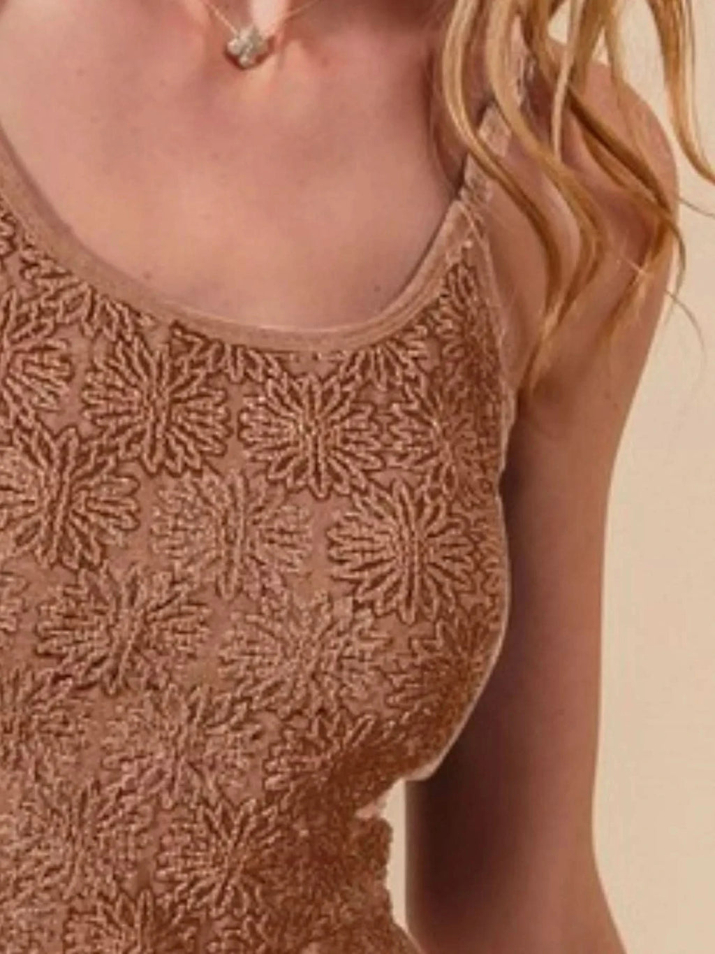 SO ME Two Tone Floral Seamless Tank Top - SwagglyLife Home & Fashion