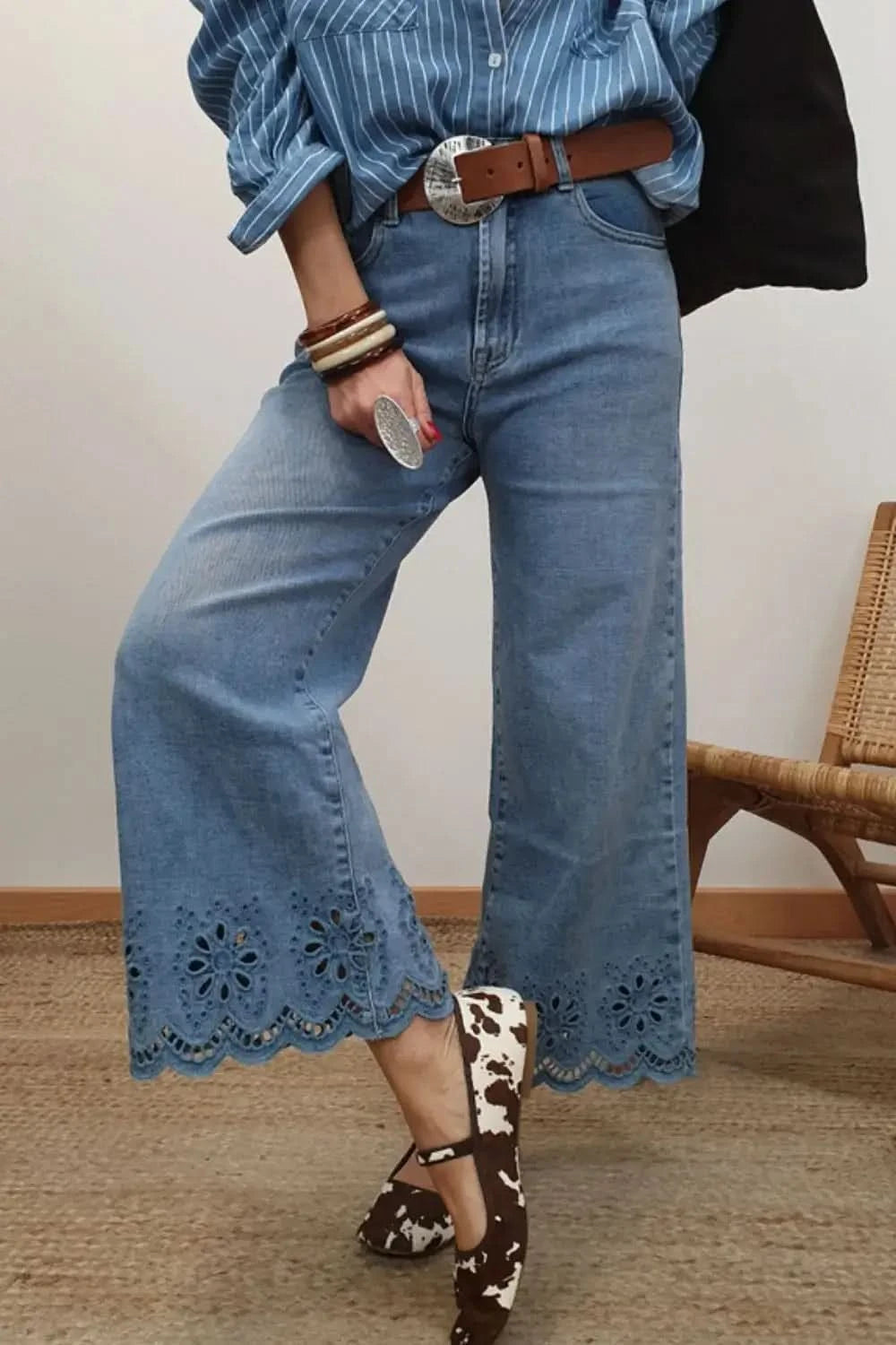 Lace Detail Cropped Wide Leg Jeans in - photo