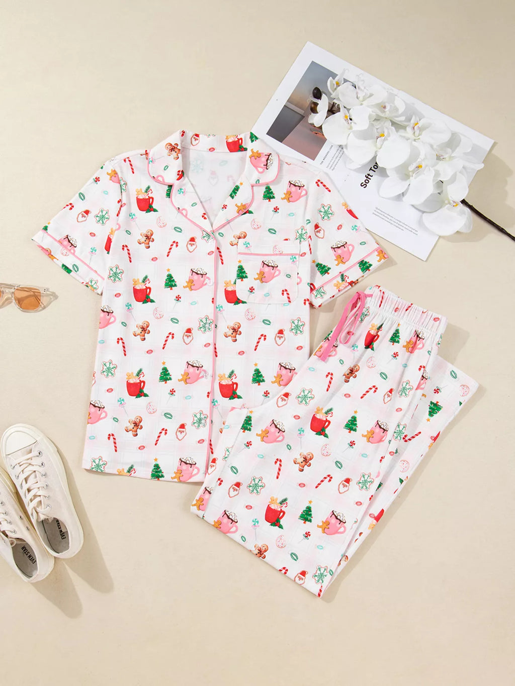 Christmas Spirit Cute Holiday Print Short Sleeve Shirt and Pants 2pcs Pajama Set in - photo