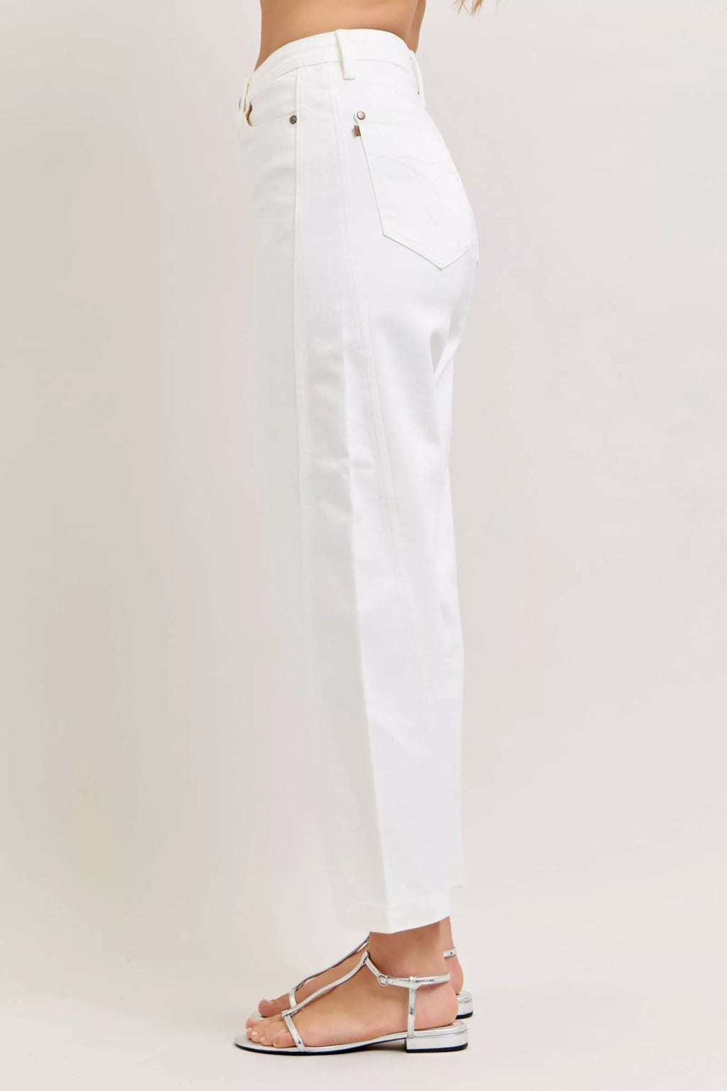 Judy Blue High-Waisted Rigid Magic Panel Barrel Jeans in - photo