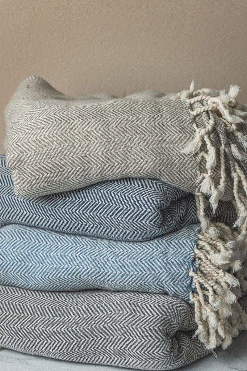 Chevron Oversized Turkish Cotton Throw Blanket – Extra Large, Lightweight, and Stylish - SwagglyLife Home & Fashion Chevron Oversized Turkish Cotton Throw Blanket – Extra Large, Lightweight, and Stylish - SwagglyLife Home & Fashion