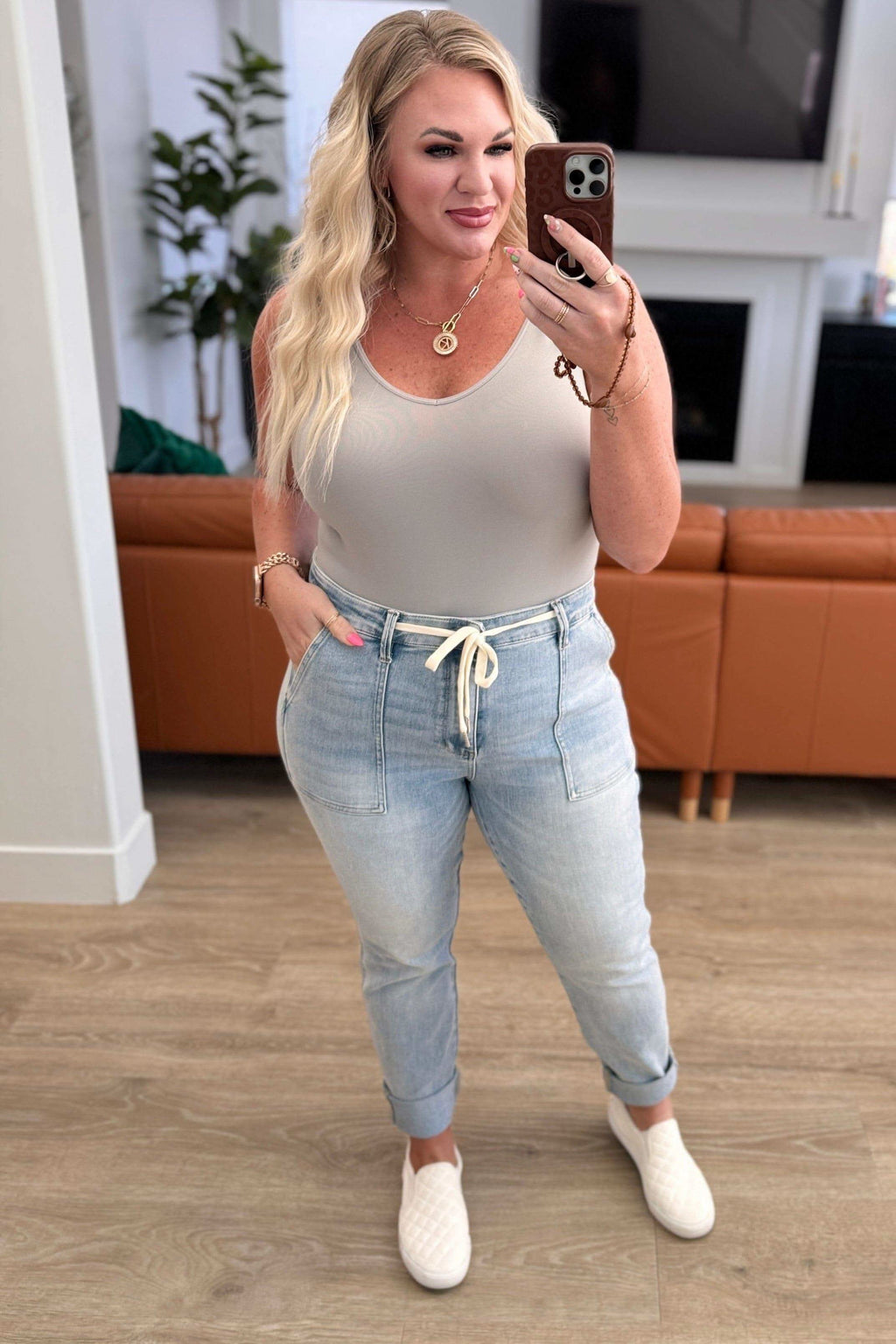 Judy Blue Cooper High Rise Vintage Denim Jogger in - Jeans photo