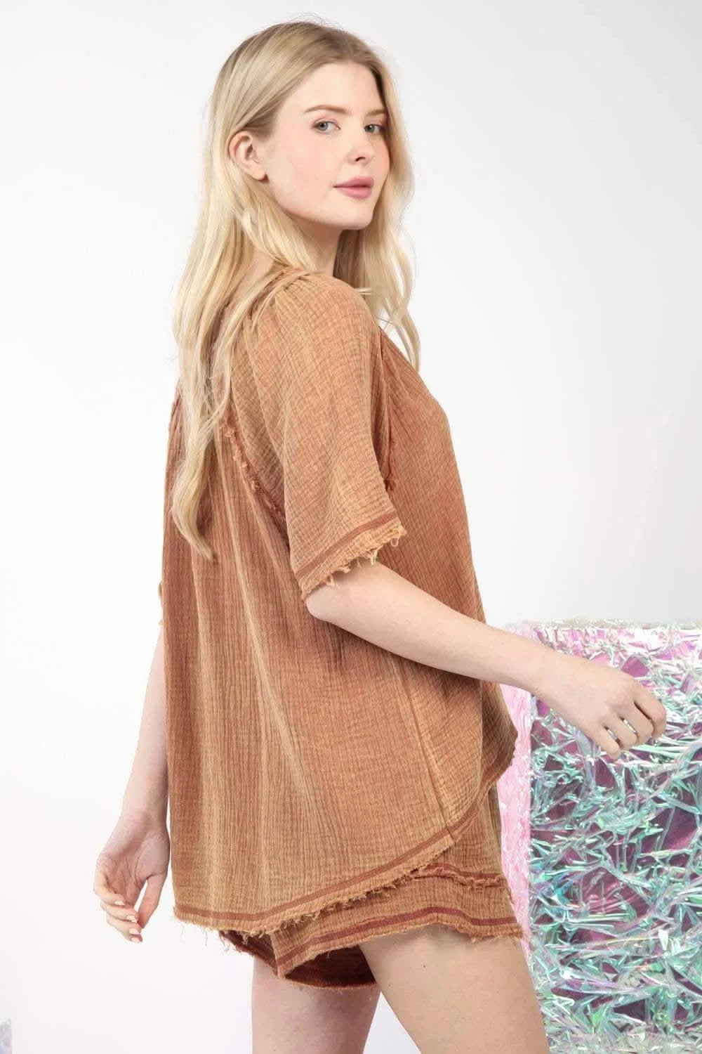 VERY J Washed Cotton Crinkle Gauze Top and Shorts Set in - photo