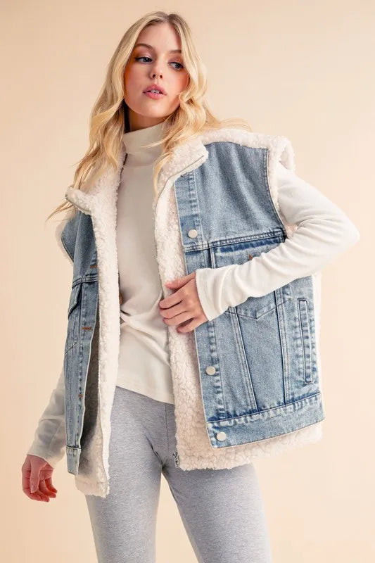 Aemi + Co Fake Two Pieces Denim Patch Sherpa Vest Coat in Light - photo