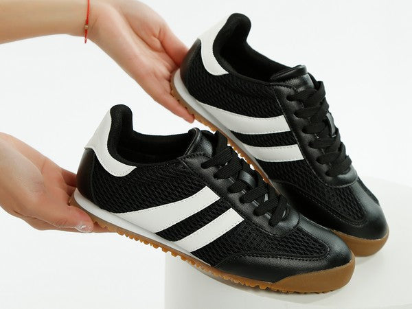 Blaster Casual Striped Lace-Up Sneakers in - photo