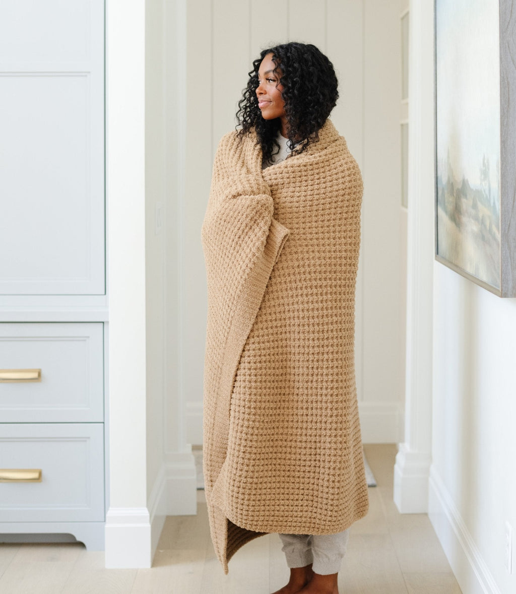 Saranoni Waffle Knit XL Throw Blankets in Allspice - photo