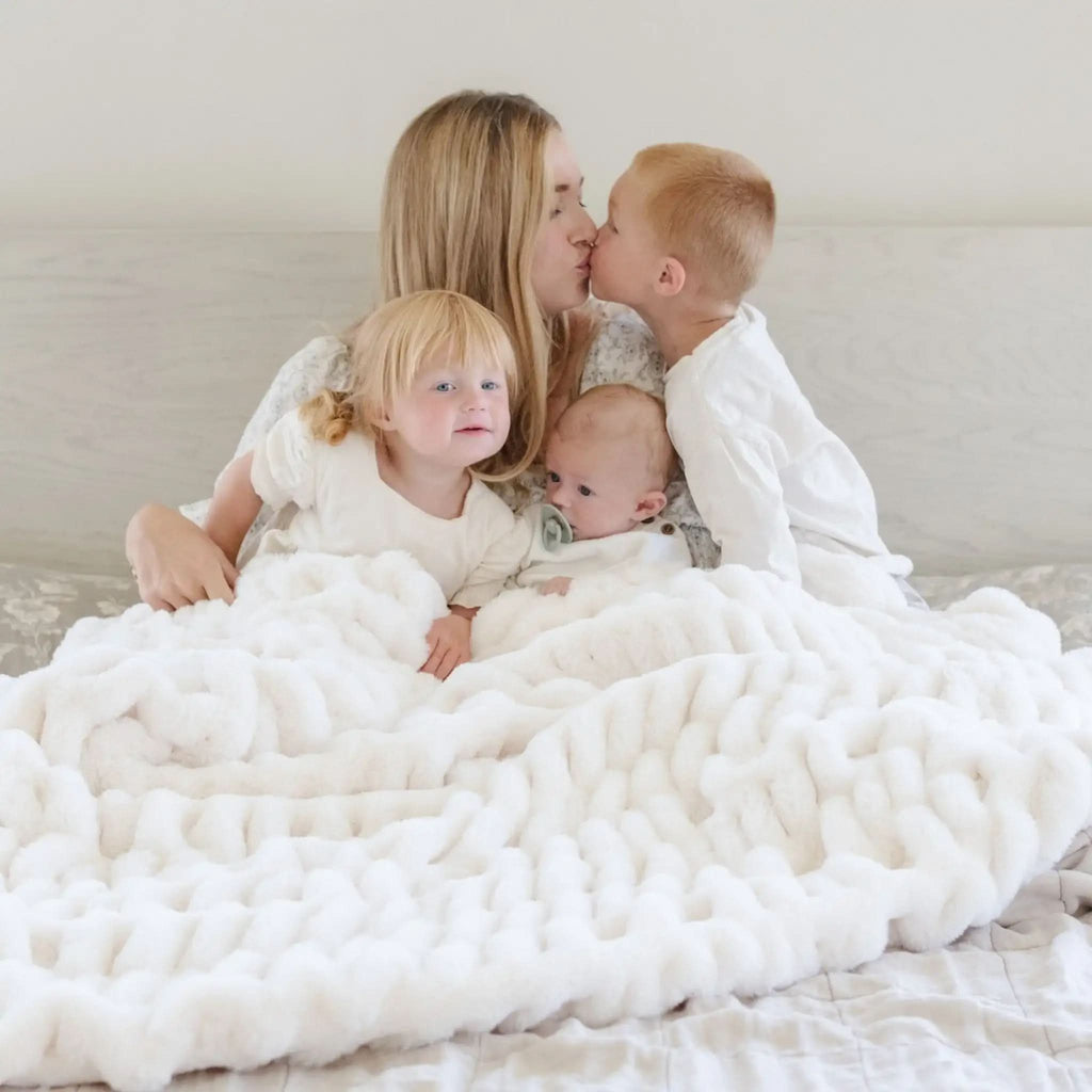 Saranoni Double Ruched Faux Fur Throw Blankets in - photo