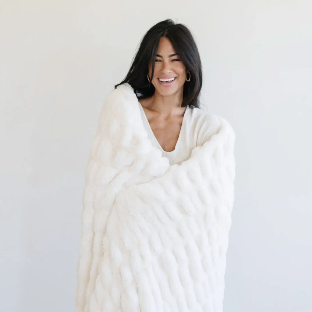 DOUBLE RUCHED FAUX FUR THROW BLANKETS - SwagglyLife Home & Fashion