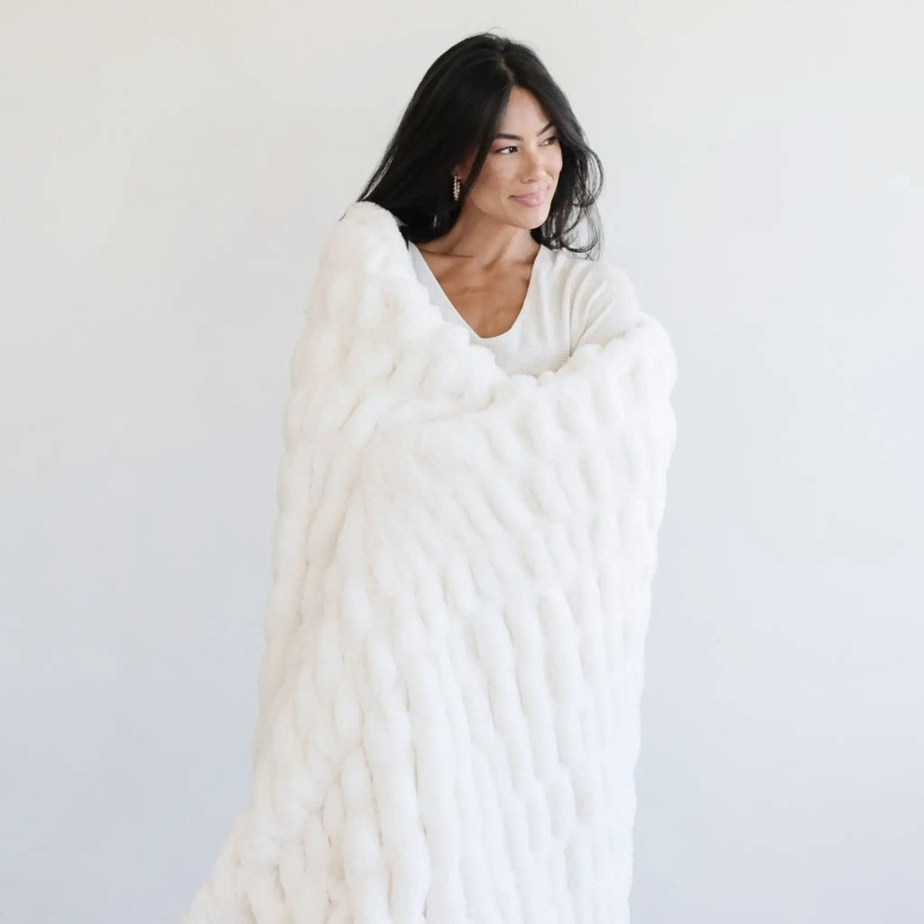 Saranoni Double Ruched Faux Fur XL Throw Blankets - SwagglyLife Home & Fashion