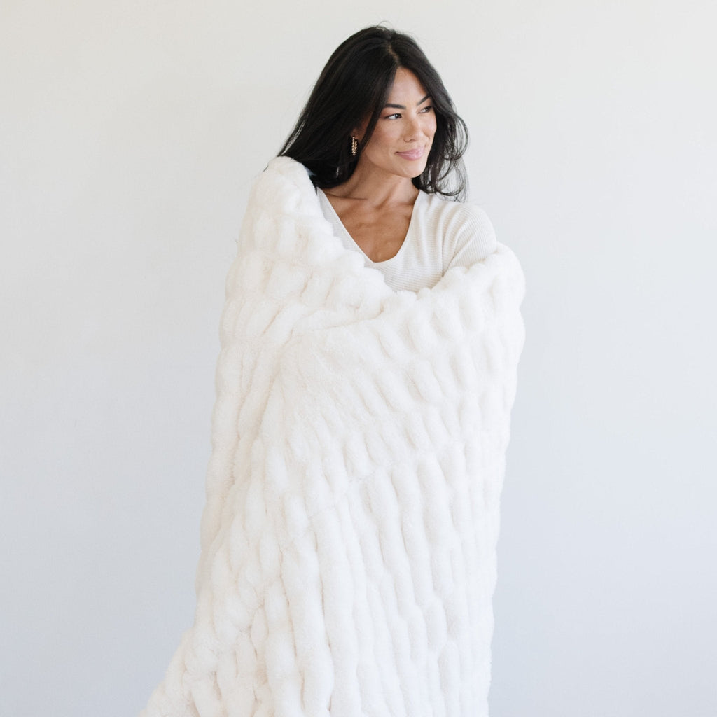 Saranoni Double Ruched XL Faux Fur XL Throw Blankets -