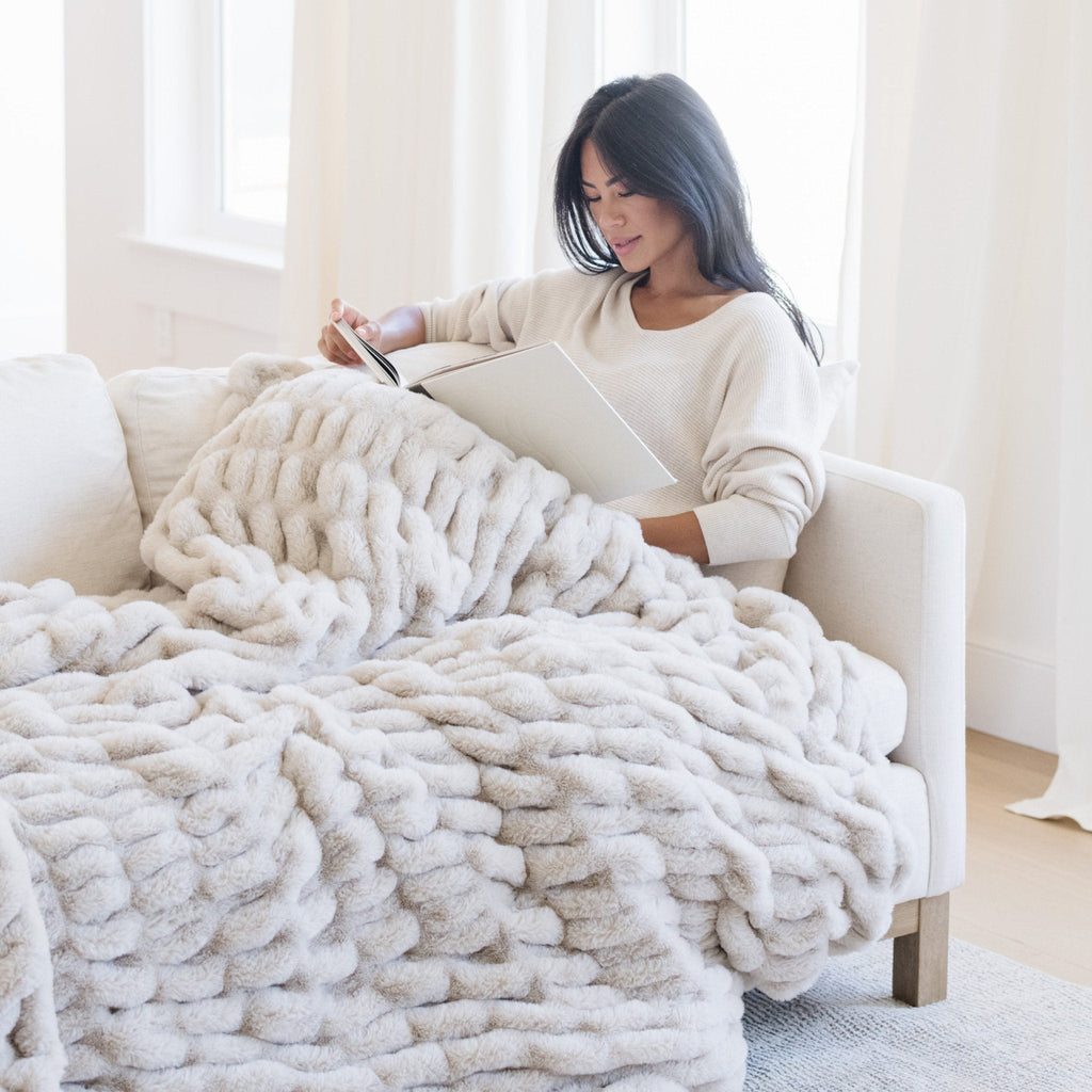 Saranoni Double Ruched XL Faux Fur XL Throw Blankets -