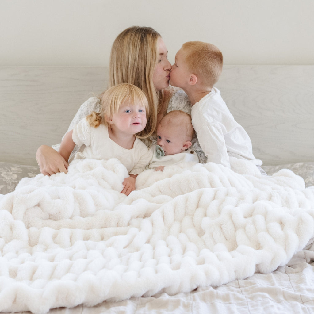 Saranoni Double Ruched XL Faux Fur XL Throw Blankets -
