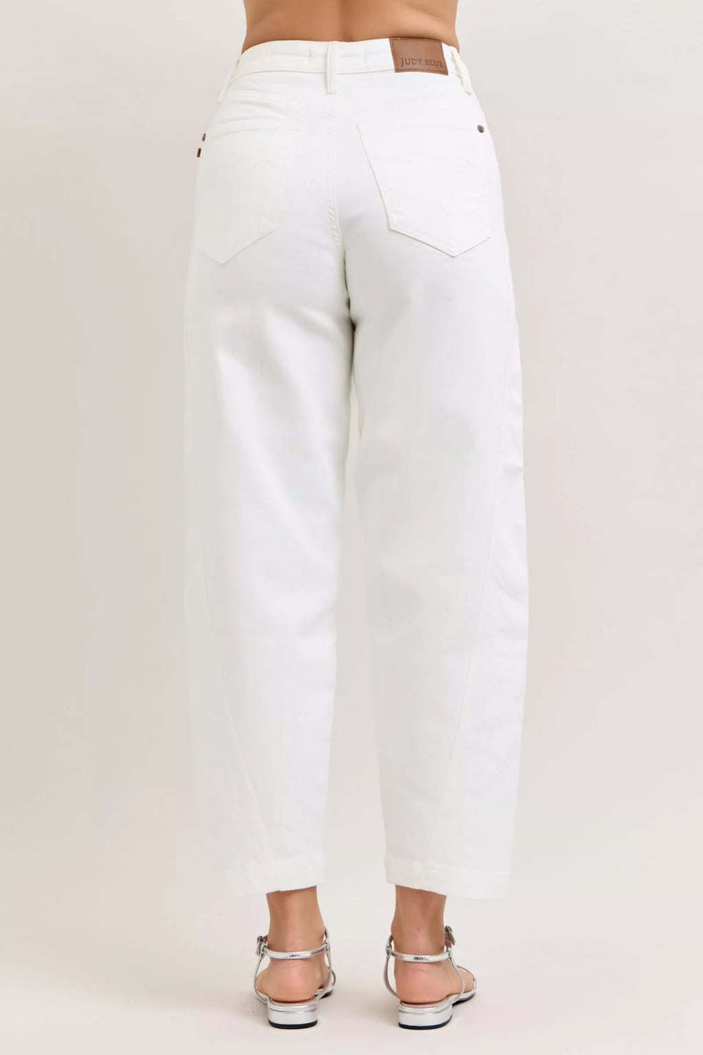 Judy Blue High-Waisted Rigid Magic Panel Barrel Jeans in - photo