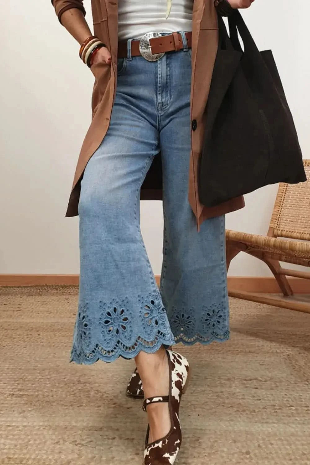 Lace Detail Cropped Wide Leg Jeans in - photo