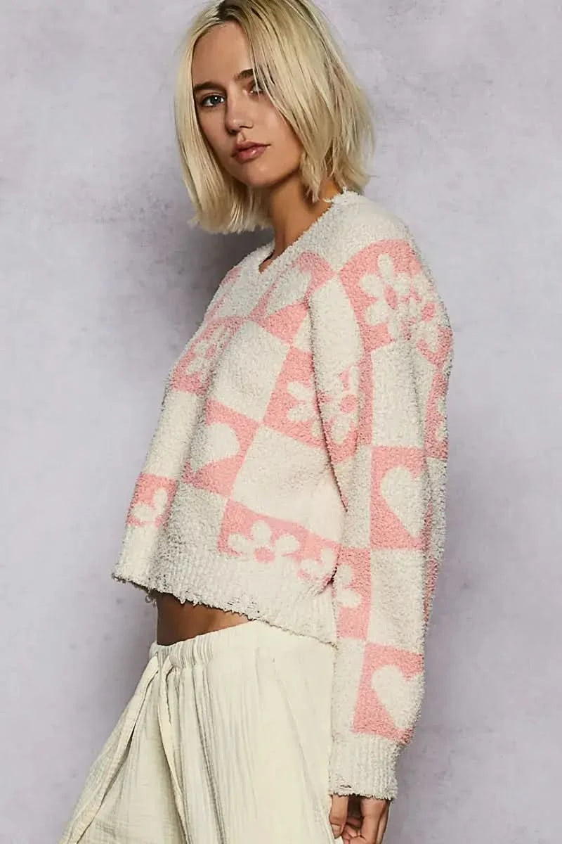 POL V-Neck Heart Pattern Checkered Sweater in - photo