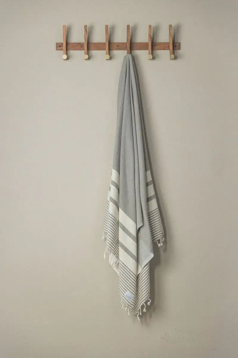 Essential Stripe Turkish Towels – Beautiful, Versatile, and Quick-Drying - SwagglyLife Home & Fashion