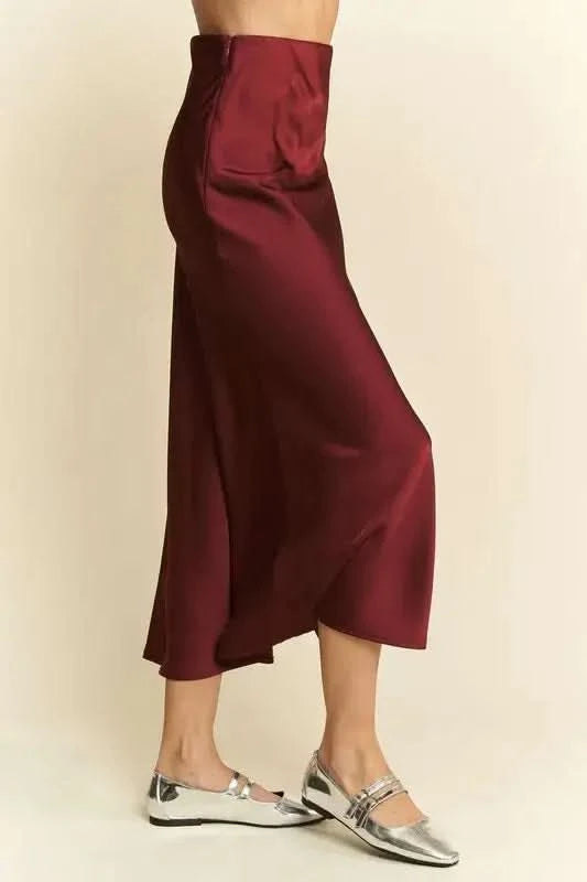 Davi & Dani High Waist Midi Skirt in - photo