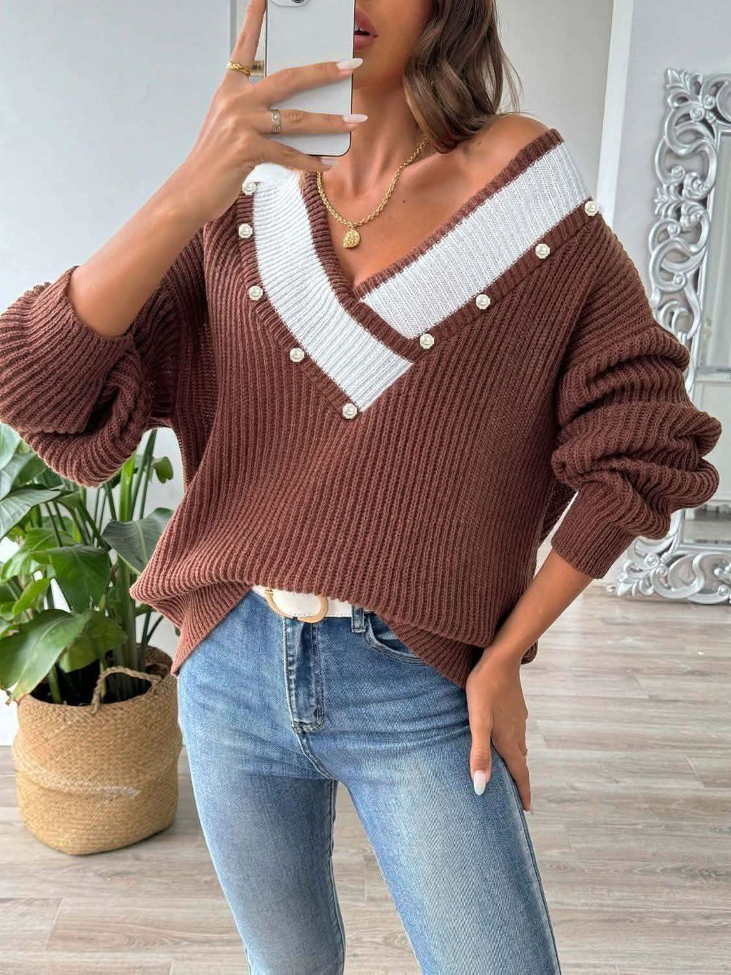 Contrast Trim Dropped Shoulder Long Sleeve Sweater in - photo