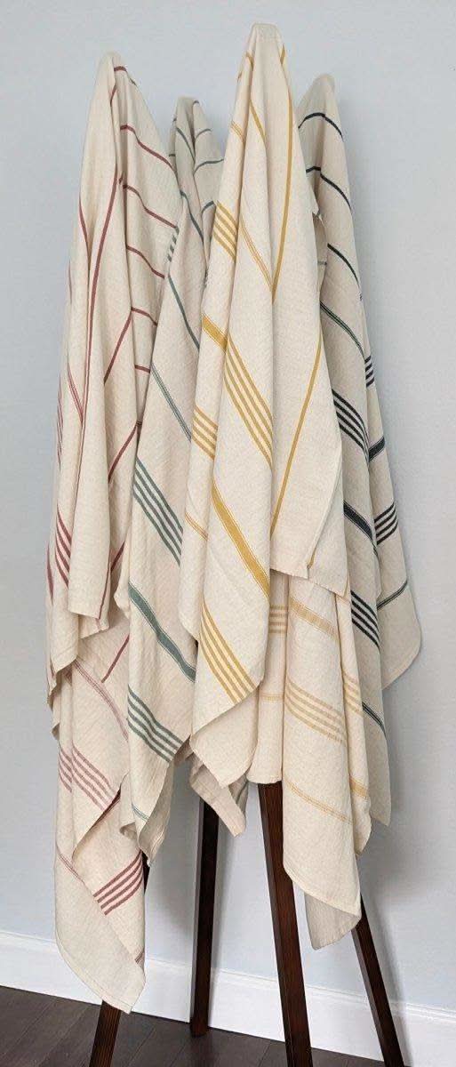 Horizon Stripe Turkish Cotton Towel Collection - Sand-Repelling, Quick-Drying, Tassel-Free, 39”x70” in - Towel photo