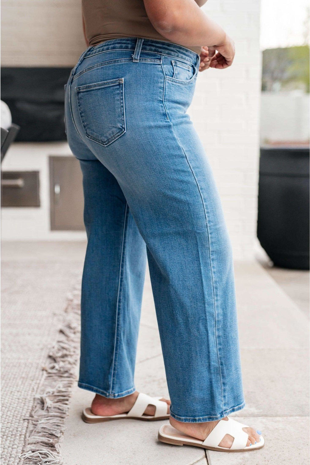 Judy Blue Hayes High Rise Wide Leg Crop Jeans in - Denim photo